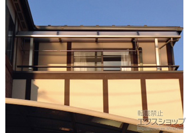 千葉県柏市のLIXIL リクシル（トステム）のバルコニー・ベランダ屋根 ライザーテラスII R型 屋根タイプ 単体 積雪〜20cm対応＋ライザーテラスII R型 屋根タイプ 単体 積雪〜20cm対応 施工例