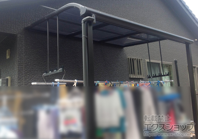 鹿児島県鹿屋市ののテラス屋根 プレシオステラス R型 テラスタイプ 単体 積雪〜20cm対応＋吊り下げ物干し 標準 2本入 施工例