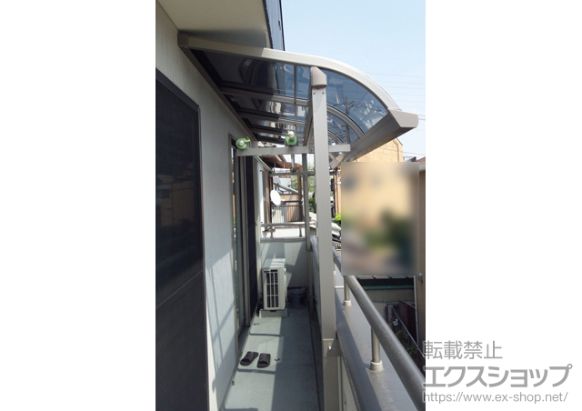 東京都足立区のLIXIL リクシル（トステム）のバルコニー・ベランダ屋根 ライザーテラスII R型 屋根タイプ 単体 積雪〜20cm対応 施工例