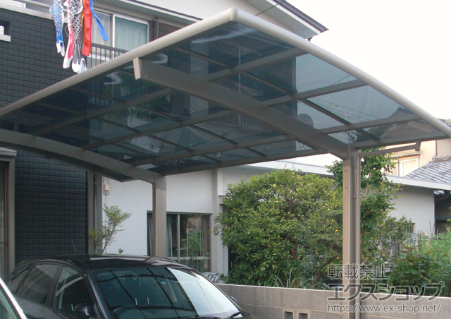 大阪府茨木市のLIXIL リクシル（トステム）のカーポート カーブポートシグマIII 積雪〜20cm対応 施工例