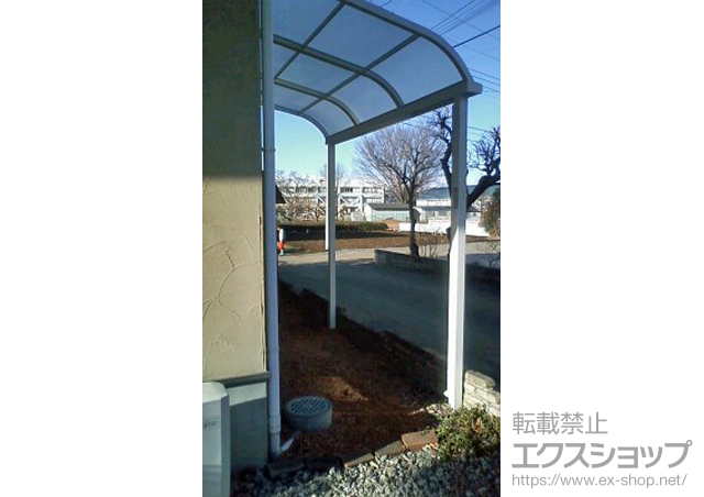 埼玉県日高市のLIXIL リクシル（トステム）のテラス屋根 ライザーテラスII R型 テラスタイプ 単体 積雪〜20cm対応 施工例