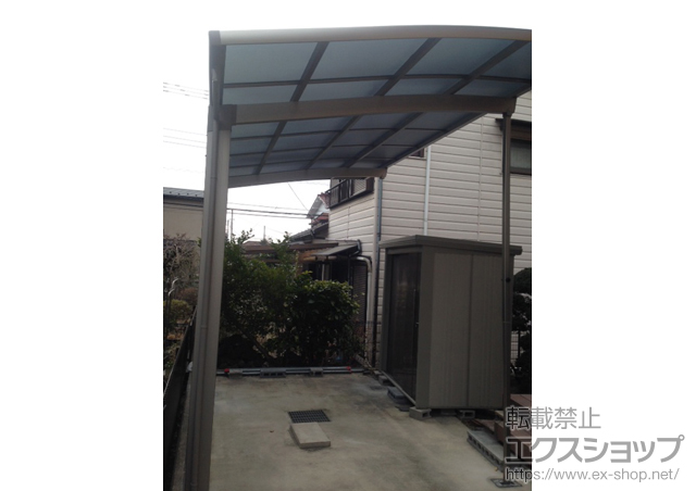 東京都昭島市のLIXIL リクシル（トステム）のカーポート カーブポートシグマIII 積雪〜20cm対応+着脱式サポート　ロング28 施工例