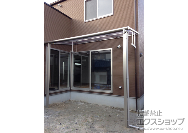 福岡県福岡市ののテラス屋根 ヴェクターテラス F型 テラスタイプ 単体 積雪〜20cm対応＋片入隅用部材＋吊り下げ式物干し 標準 2本入 施工例
