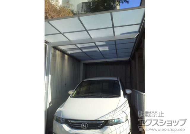 兵庫県川西市ののカーポート アーキフィット 積雪〜20cm対応+雨樋ネット 2本分 施工例