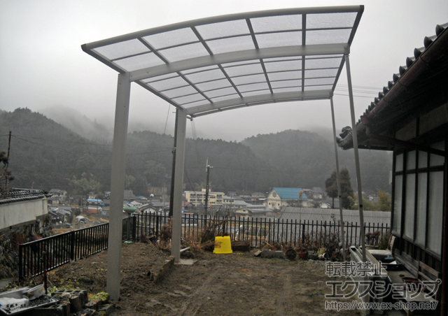 大阪府豊能郡能勢町ののカーポート レイナポートグラン　積雪〜20cm対応＋着脱式サポート柱　ハイロング用　2本入 施工例