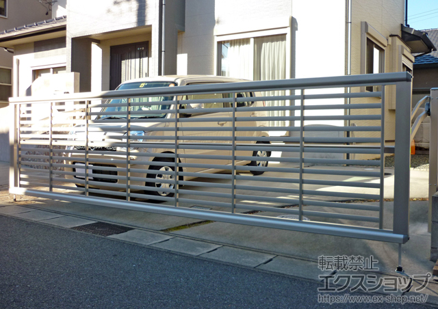 三重県津市ののカーゲート エクスラインアップゲート ワイド5型 手動式 48-12H 施工例