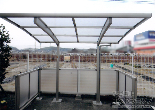 三重県四日市市ののサイクルポート・駐輪場 レイナポートグランミニ 積雪〜20cm対応+レイナポートグランミニ用　腰パネル(妻パネル付き) 施工例