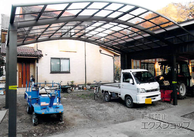 埼玉県蓮田市のLIXIL リクシル（トステム）のカーポート リベルポートシグマIII 3台用 積雪〜20cm対応 施工例
