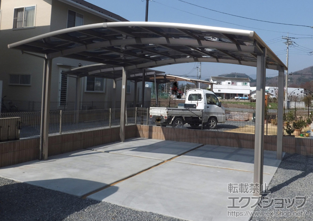 埼玉県秩父市のLIXIL リクシル（トステム）のカーポート カーブポートシグマIII ワイド 積雪〜20cm対応 施工例