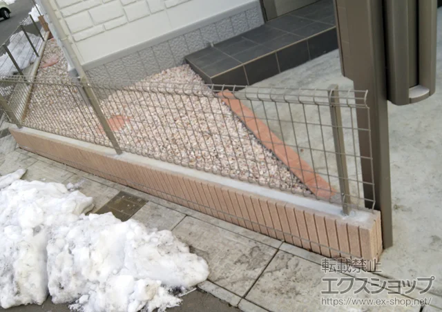 ��t���D���s��LIXIL ���N�V��(TOEX)�̃t�F���X�E��E�� �n�C�O���b�h�t�F���XUF8�^ �t���[�|�[���^�C�v �{�H��