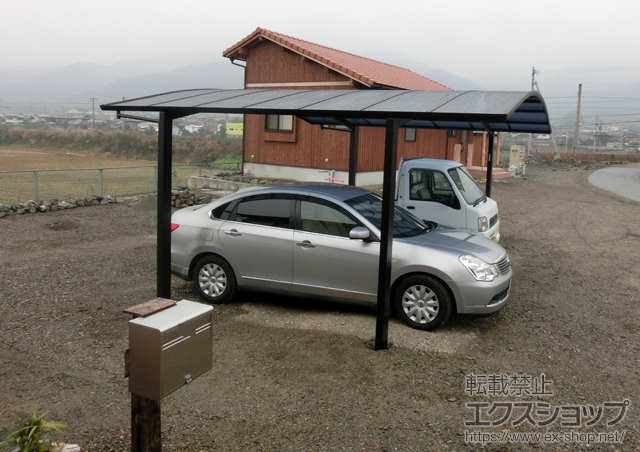 愛媛県西条市ののカーポート プレシオスポート ワイド 積雪〜20cm対応 施工例