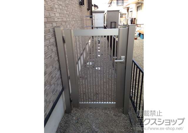 三重県鈴鹿市のの門扉 プレシオス門扉 縦格子 片開き 施工例
