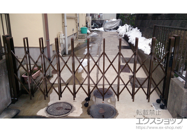 神奈川県横浜市ののカーゲート トリップゲート RB型 ノンレール 片開き 30S 施工例