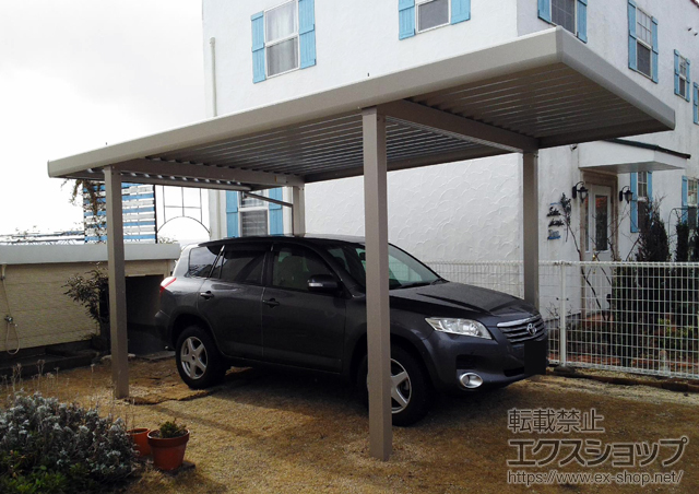 滋賀県大津市ののカーポート ジーポートneo Aタイプ 角柱4本 標準鼻隠し 積雪〜100cm対応 施工例