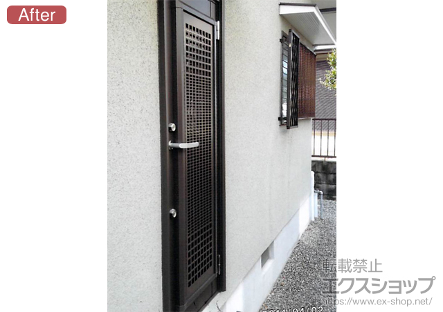 滋賀県大津市のLIXIL リクシル（トステム）の玄関ドア リシェント勝手口ドアPG仕様 ランマ無しR E型 施工例