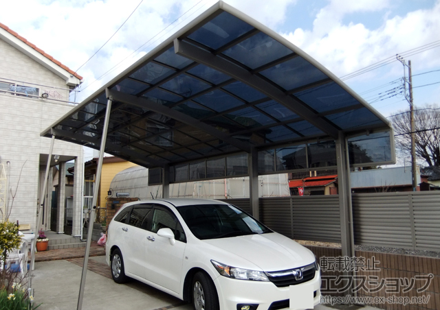 千葉県木更津市のLIXIL リクシル（トステム）のカーポート カーブポートシグマIII 延長 積雪〜20cm対応＋カーブポートシグマ? サイドパネル＋着脱式サポート柱　ロング柱23用　1本入 施工例