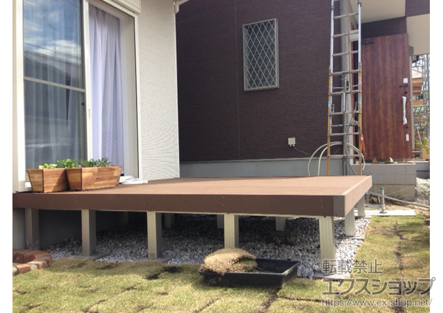 神奈川県横浜市ののウッドデッキ リウッドデッキ 200 施工例