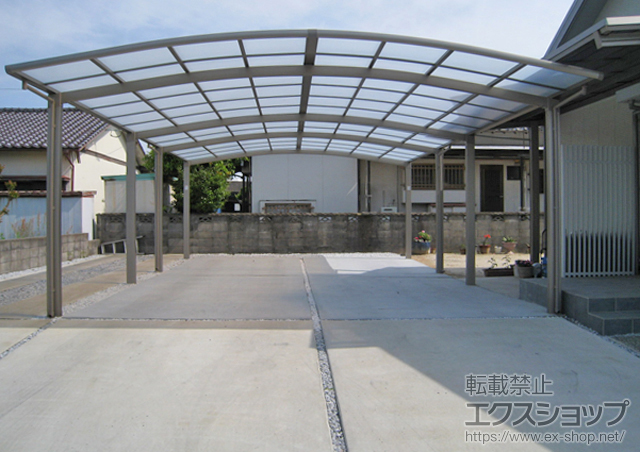 福岡県直方市のLIXIL リクシル（トステム）のカーポート カーブポートシグマIII ワイド 縦連棟 積雪〜20cm対応 施工例