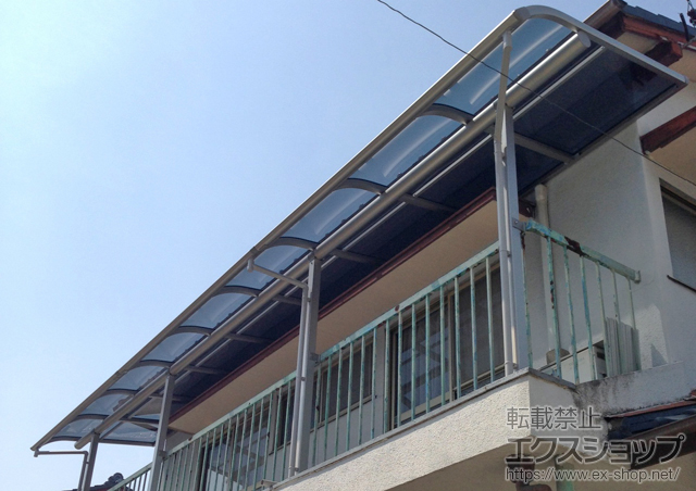 岡山県倉敷市ののバルコニー・ベランダ屋根 プレシオステラス R型 屋根タイプ 連棟 積雪〜20cm対応 施工例