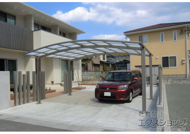 山梨県西八代郡市のLIXIL リクシル（トステム）のカーポート カーブポートシグマIII ワイド 積雪〜30cm対応 施工例