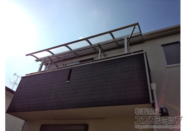 奈良県大和郡山市ののバルコニー・ベランダ屋根 ヴェクターテラス R型 屋根タイプ 単体 積雪〜20cm対応 施工例