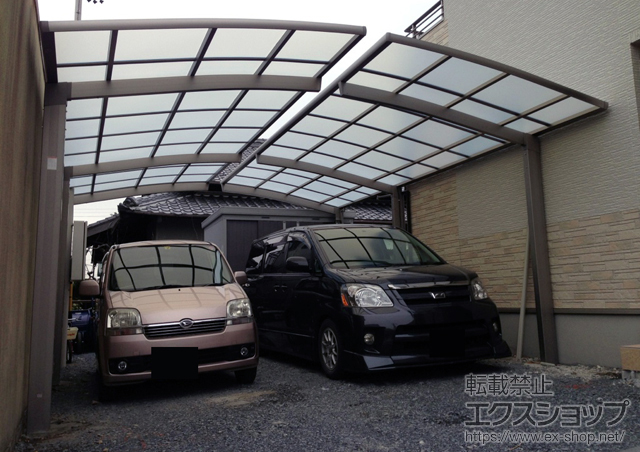 三重県三重郡菰野町のLIXIL リクシル（トステム）のカーポート カーブポートシグマIII 延長 積雪〜20cm対応 施工例