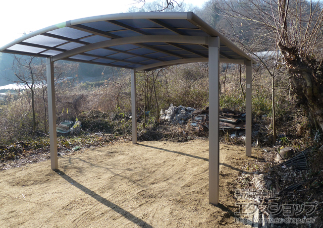 岡山県岡山市のLIXIL リクシル（トステム）のカーポート カーブポートシグマIII ワイド 積雪〜20cm対応 施工例