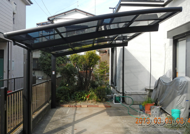 神奈川県大和市のLIXIL リクシル（トステム）のカーポート カーブポートシグマIII 積雪〜20cm対応 施工例