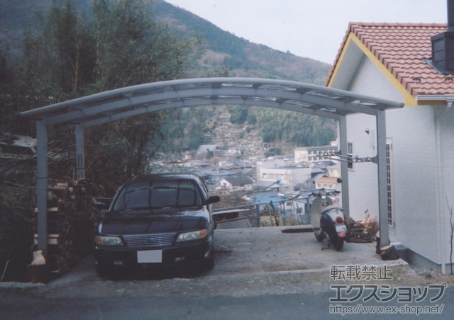 愛媛県西予市ののカーポート レイナツインポート 積雪〜20cm対応+水平式物干し 2本入 施工例