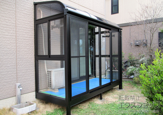 東京都東村山市のLIXIL リクシル（トステム）のテラス囲い・サンルーム ほせるんですII R型 床納まり(ランマ無) 積雪〜20cm対応 施工例