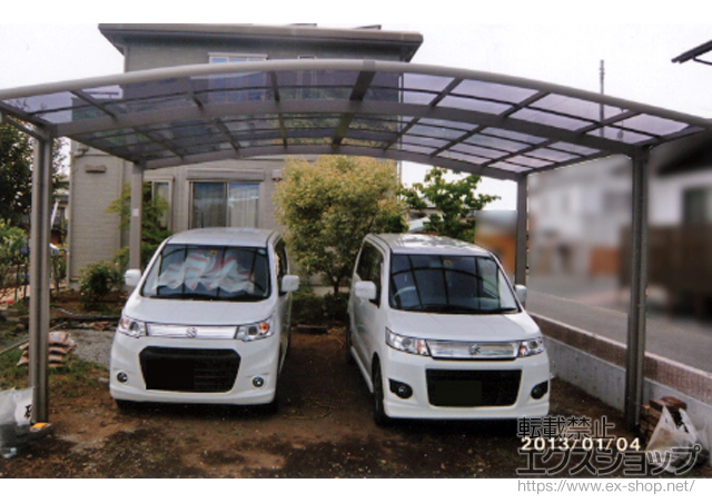 静岡県富士宮市のLIXIL リクシル（トステム）のカーポート カーブポートシグマIII ワイド 積雪〜30cm対応 施工例
