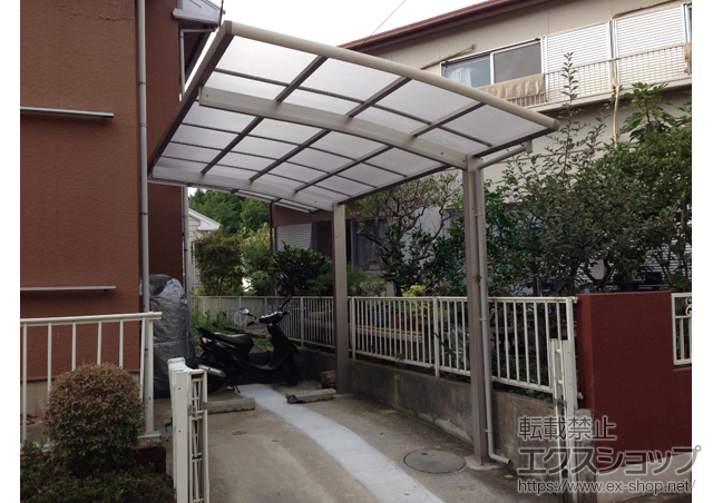 東京都町田市ののカーポート レイナポート 積雪〜20cm対応 施工例