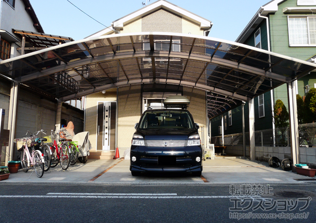 大阪府大阪市のLIXIL リクシル（トステム）のカーポート リベルポートシグマIII 3台用 積雪〜20cm対応 施工例