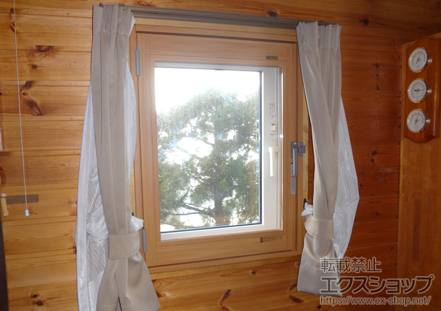 秋田県潟上市のの二重窓（内窓） インプラス ダストバリア 開き窓 内観左吊り元 施工例