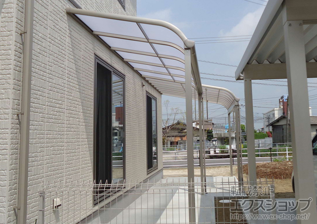 佐賀県佐賀市ののテラス屋根 パワーアルファ RB型 テラスタイプ 単体 積雪〜30cm対応+ 吊り下げ物干し　標準　2本入 施工例