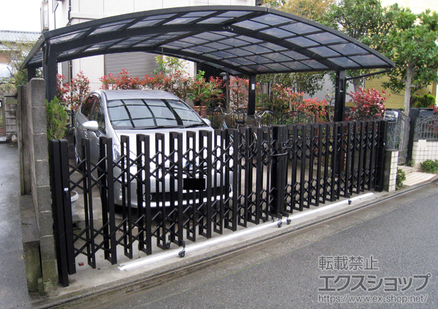 神奈川県平塚市ののカーゲート アルシャインII HW型Aタイプ センターレール 両開き 施工例