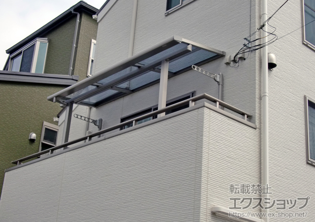 東京都江戸川区のLIXIL リクシル（トステム）のバルコニー・ベランダ屋根 ライザーテラスII F型 屋根タイプ 単体 積雪〜20cm対応 施工例