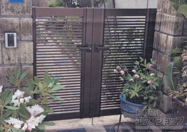 大阪府箕面市のの門扉 エクスライン門扉1型 両開き 柱使用 施工例