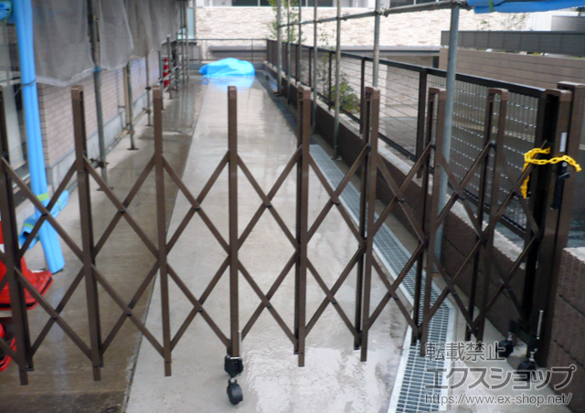 神奈川県川崎市ののカーゲート トリップゲートPB型 ノンレール 片開き30S 施工例