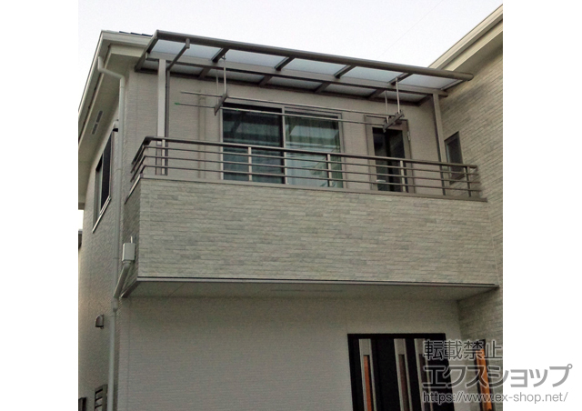 東京都昭島市のLIXIL リクシル（トステム）のバルコニー・ベランダ屋根 パワーアルファ L型 屋根タイプ 単体 積雪〜30cm対応 施工例