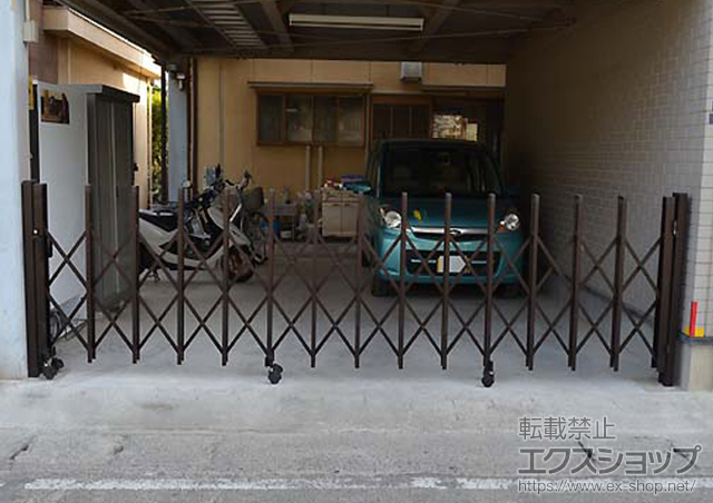 山梨県甲府市ののカーゲート トリップゲートPB型 ノンレール 片開き 施工例