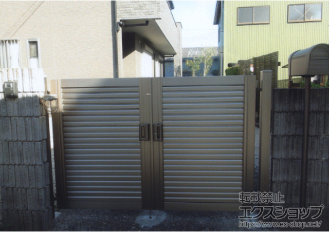 三重県員弁郡東員町のの門扉 プリレオ Ｒ5型 両開き 門柱仕様＋プリレオR5型門扉 部材 施工例