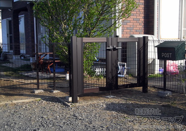 千葉県東金市のの門扉 エクスライン門扉16型 両開き 門柱使用 施工例
