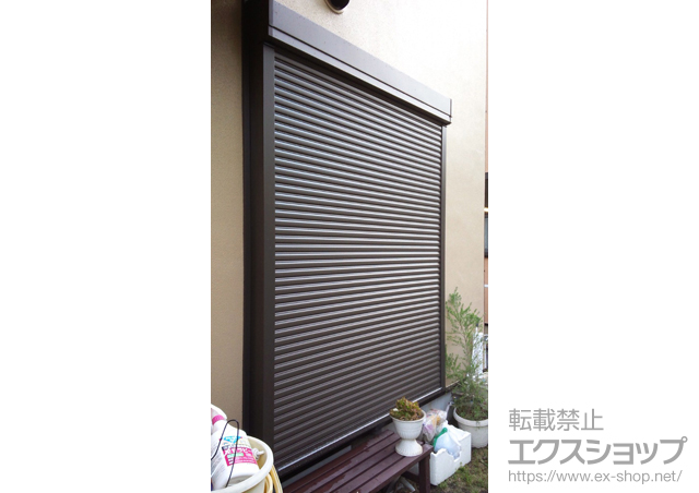 神奈川県藤沢市のLIXIL リクシル（トステム）の窓シャッター リフォームシャッター イタリヤ 手動式 施工例