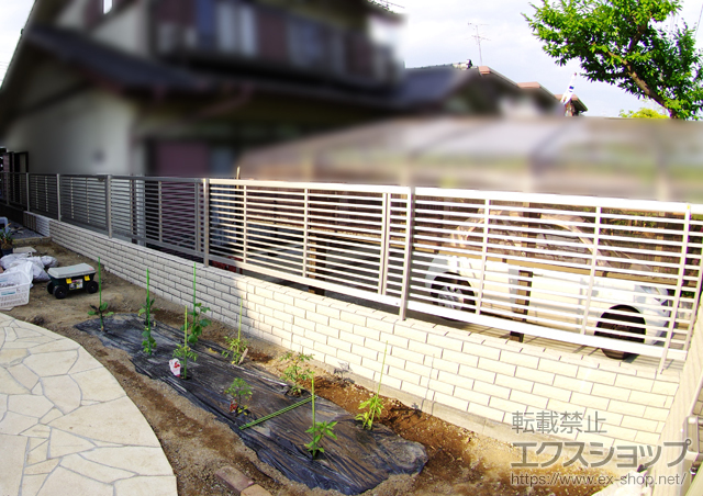 東京都多摩市ののフェンス・柵 エクスラインフェンス12型 自由柱施工 施工例