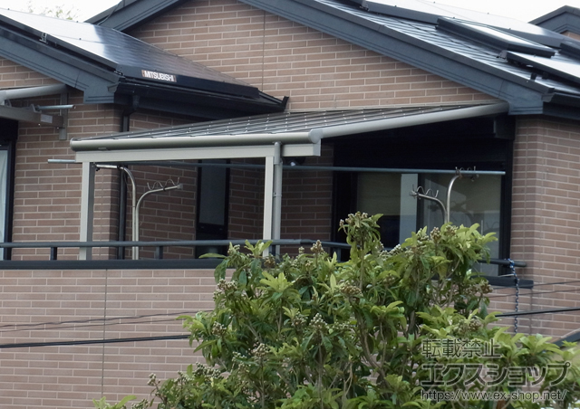 東京都大田区のLIXIL リクシル（トステム）のバルコニー・ベランダ屋根 パワーアルファ F型 屋根タイプ 単体 積雪〜30cm対応 施工例