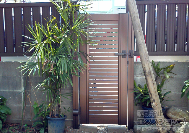 神奈川県川崎市のの門扉 エクスライン門扉5型 片開き 門柱 施工例