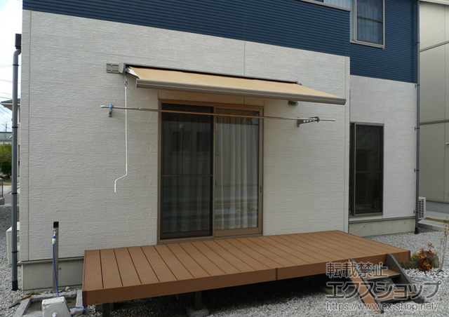 長野県松本市のLIXIL リクシル（トステム）のオーニング・日よけ 彩風C型 手動式 施工例