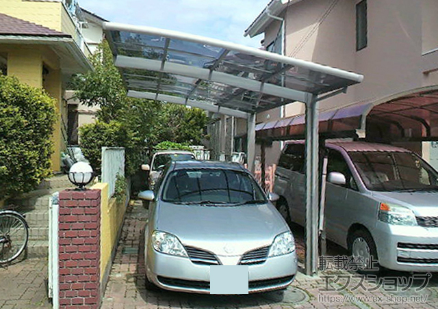 千葉県東金市のLIXIL リクシル（トステム）のカーポート カーブポートシグマIII 積雪〜30cm対応 施工例