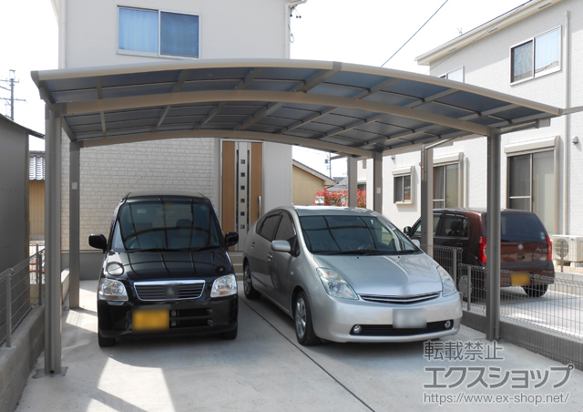愛知県丹羽郡大口町のLIXIL リクシル（トステム）のカーポート カーブポートシグマIII ワイド 積雪〜30cm対応 施工例
